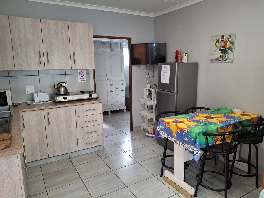 5 Bedroom Property for Sale in Hartenbos Central Western Cape